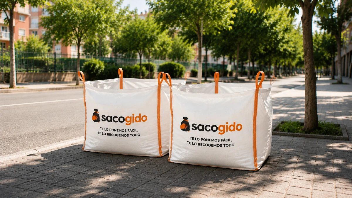 Dos sacos de escombros Sacogido